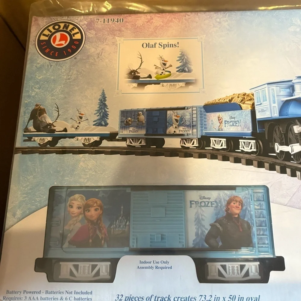 Lionel Disney Frozen Battery Operated Train Set with Remote Control NEW Elsa